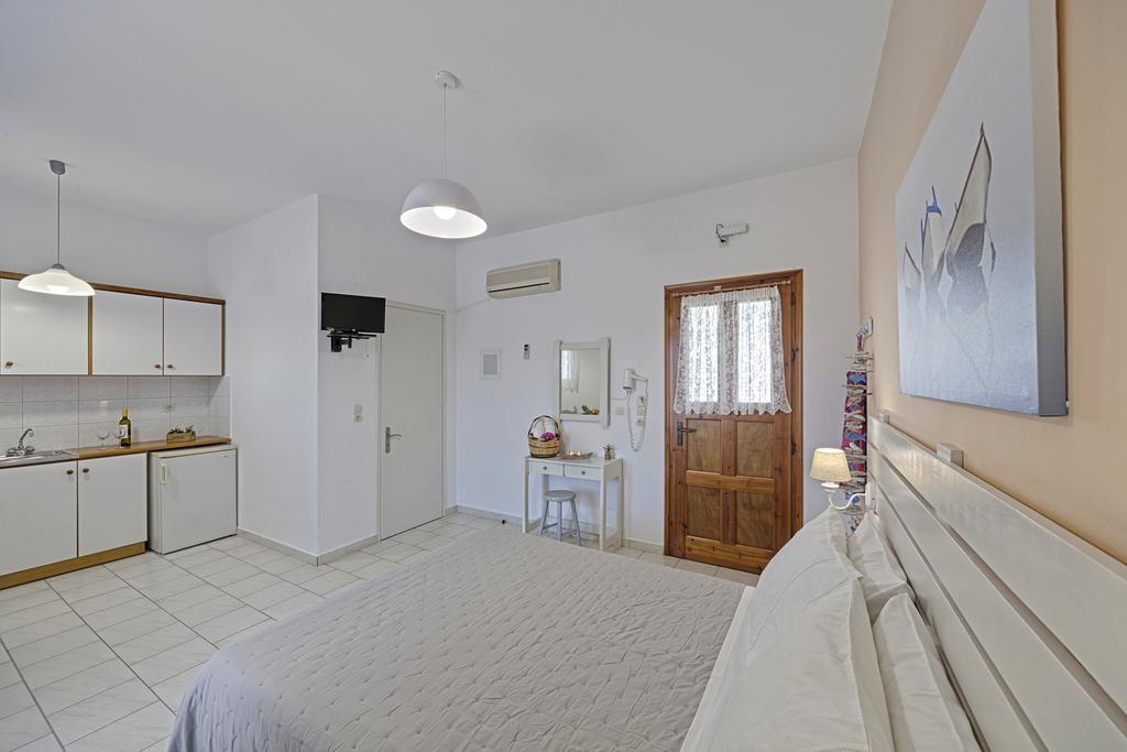 Letta'S Apartments Finikas  Ngoại thất bức ảnh